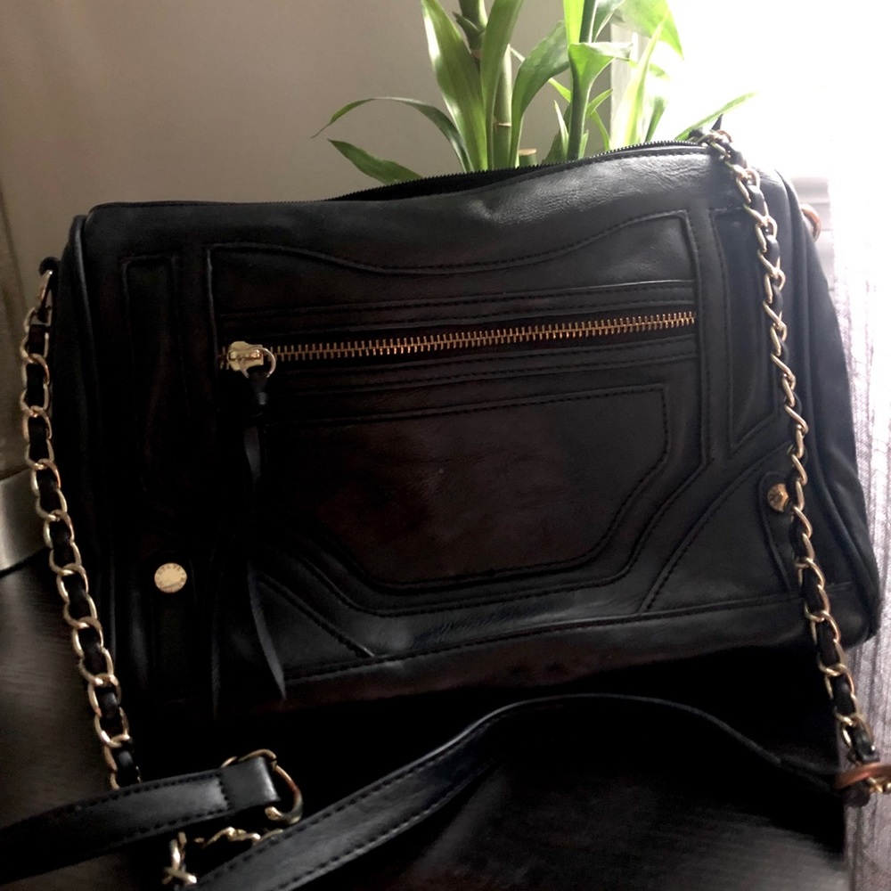 Steve Madden Chain Link Crossbody bag